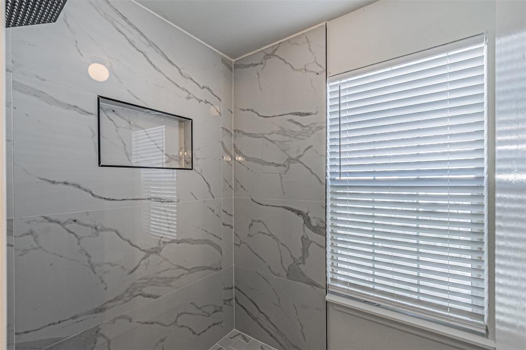 Joe A 02 Irvin - Residential