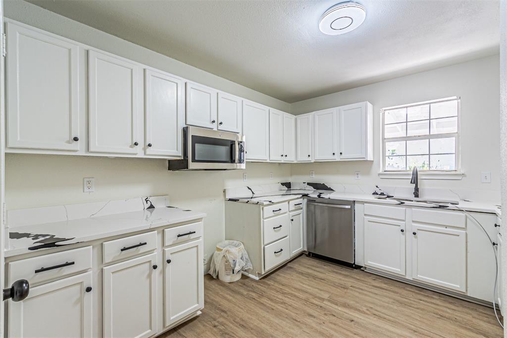 Joe A 02 Irvin - Residential