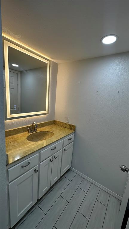 Oakhollow Condo - Residential