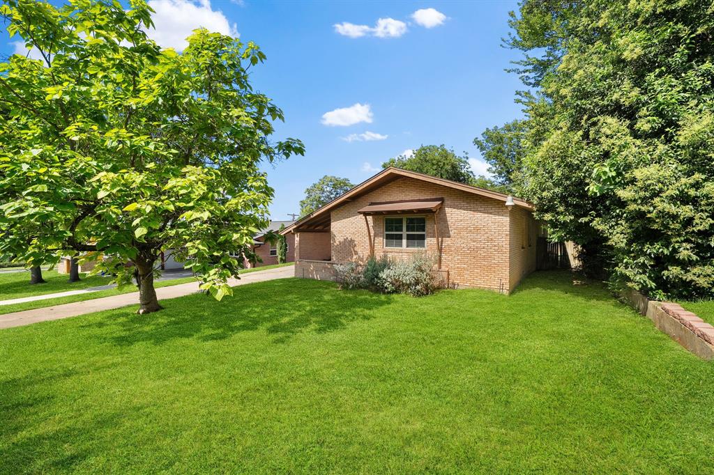 Singing Hills - Residential