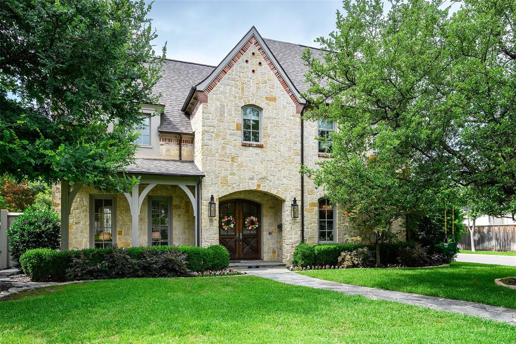 This lovely updated home with light, bright transitional feel is located in Boone Elementary area and is move in ready. The stunning home features four ensuite bedrooms and four living areas. The downstairs has gracious inviting formals; gourmet kitchen with quartzite countertops, Dacor ovens, six-burner gas cooktop; large breakfast room and den all looking out on a beautiful outdoor entertainment area and turfed yard. The upstairs has four spacious bedrooms including a fabulous primary bedroom and bath; and a game room with vaulted ceiling. There is a third floor bonus room perfect for play or hobbies. Beautifully appointed with designer touches.