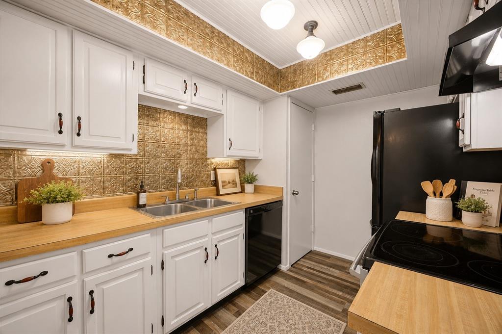 Two Worlds Broadway Add Rep - Residential