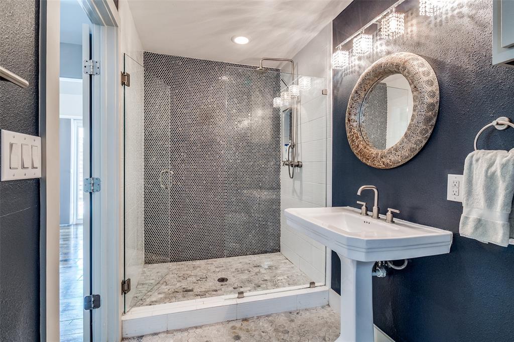 Oak Lawn Heights - Residential