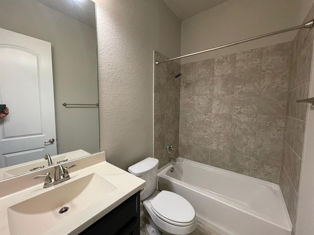 Twin Hills - Residential Lease
