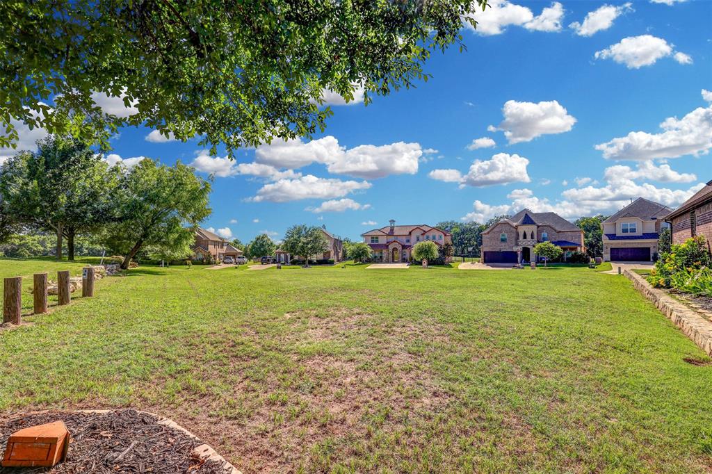 Resort On Eagle Mountain Lake - Land