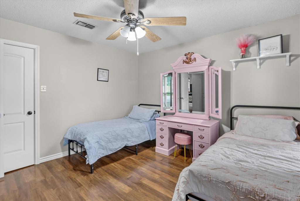 Lake Crest Park - Residential