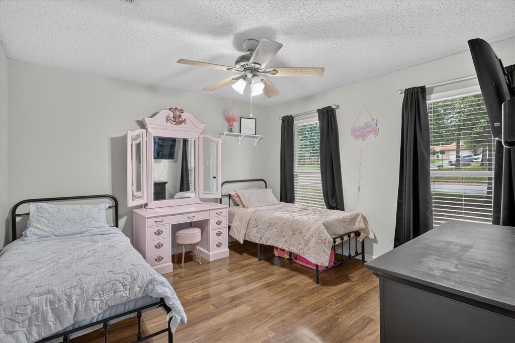 Lake Crest Park - Residential