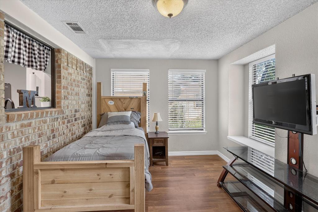 Lake Crest Park - Residential