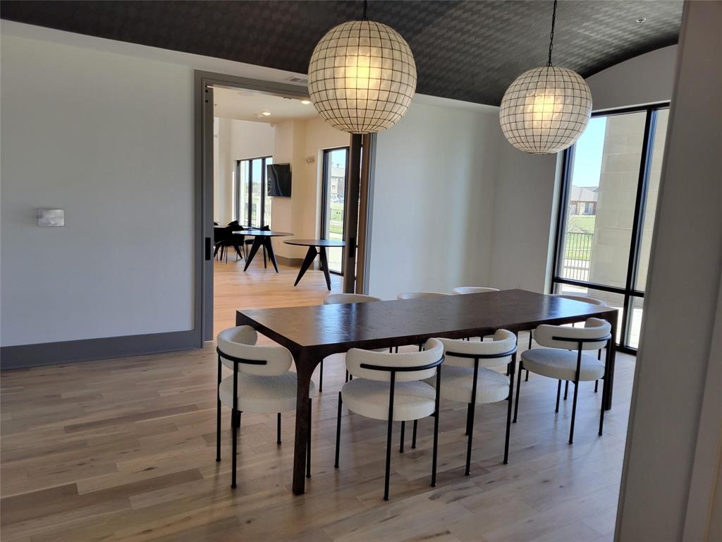 View Residential Condo - Residential Lease