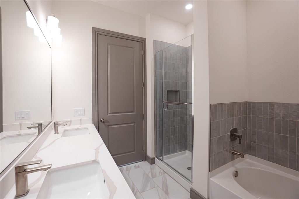 View Residential Condo - Residential Lease