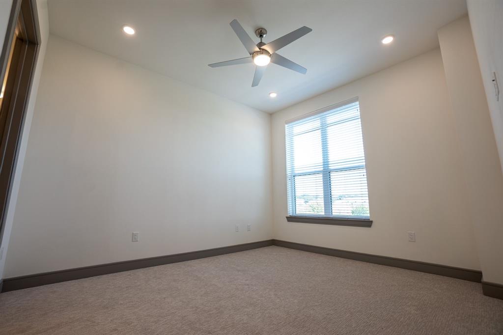 View Residential Condo - Residential Lease