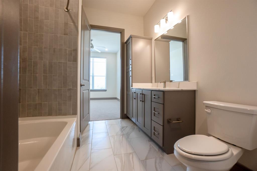 View Residential Condo - Residential Lease