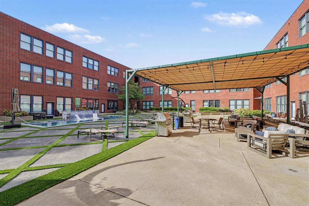 Live Oak Lofts Condo - Residential