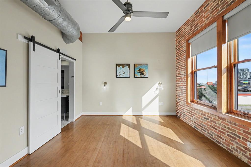 Live Oak Lofts Condo - Residential