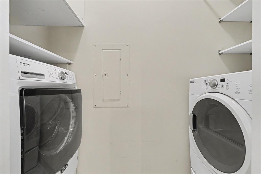 Live Oak Lofts Condo - Residential