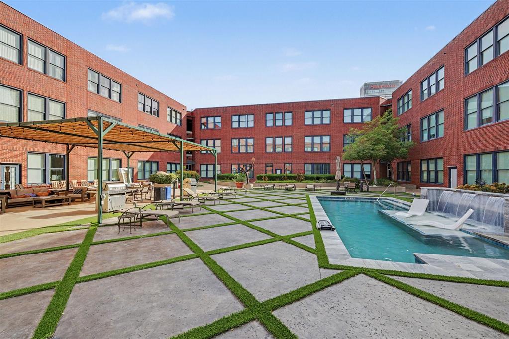 Live Oak Lofts Condo - Residential
