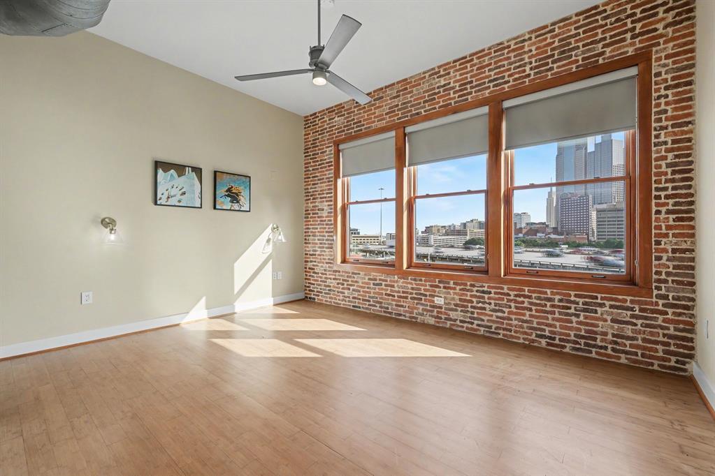 Live Oak Lofts Condo - Residential