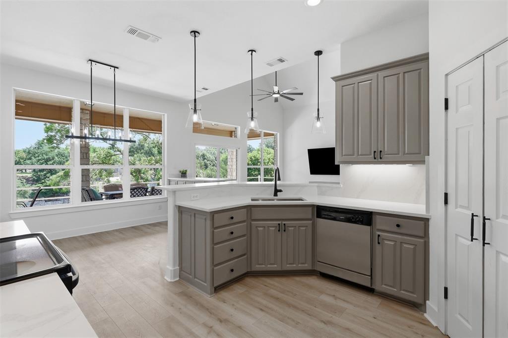Grande Cove Estates - Residential