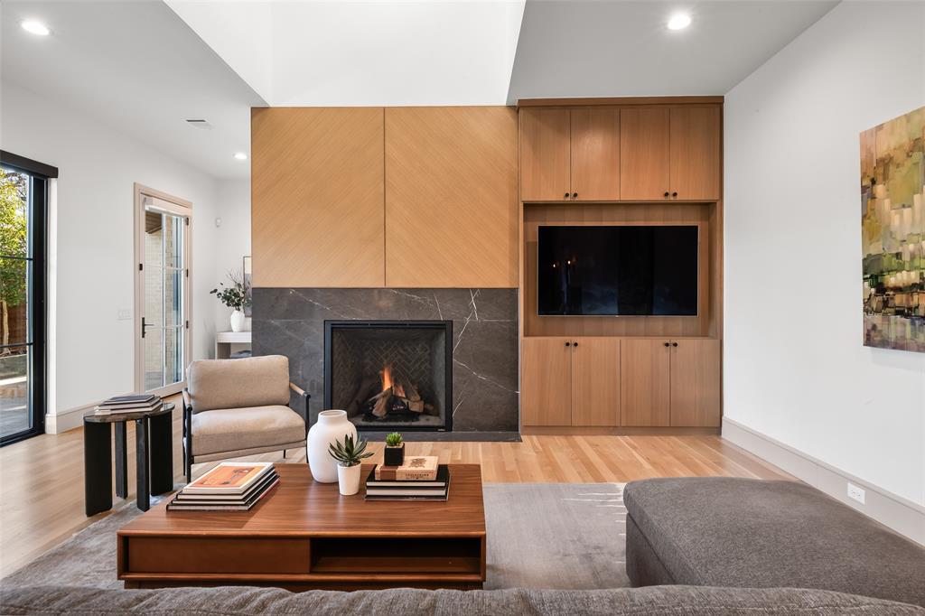Lakeshore Hills Rev - Residential