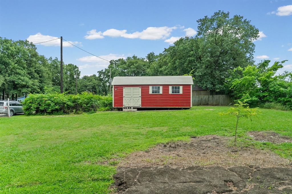 HALES LAKE TAWAKONI RETREAT - Residential
