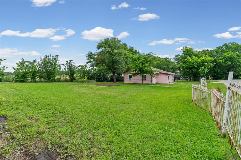HALES LAKE TAWAKONI RETREAT - Residential