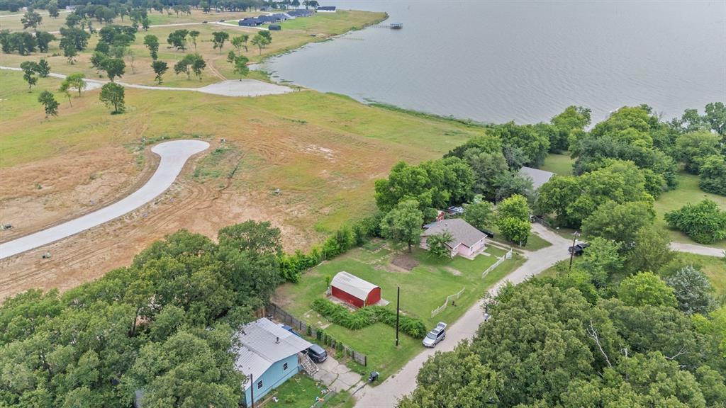 HALES LAKE TAWAKONI RETREAT - Residential