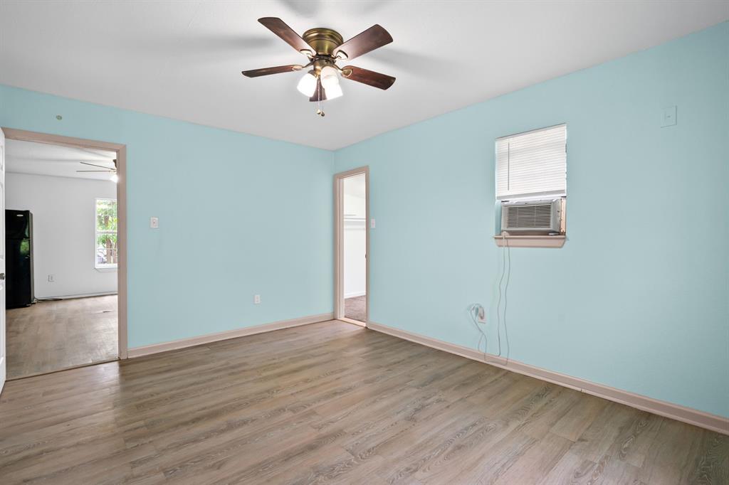 HALES LAKE TAWAKONI RETREAT - Residential