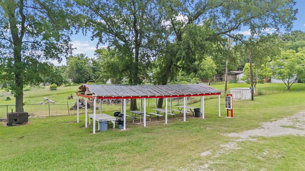 HALES LAKE TAWAKONI RETREAT - Residential