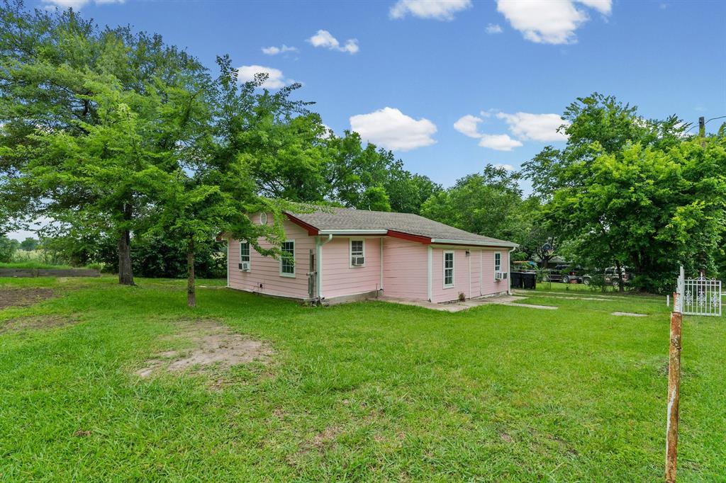 HALES LAKE TAWAKONI RETREAT - Residential