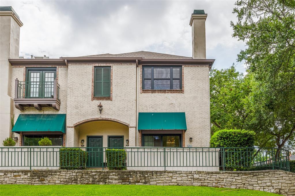 Lindenshire Condos - Residential