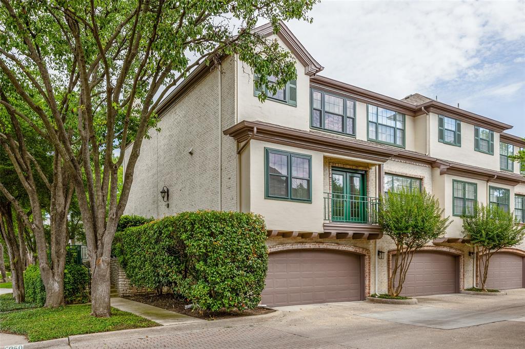 Lindenshire Condos - Residential