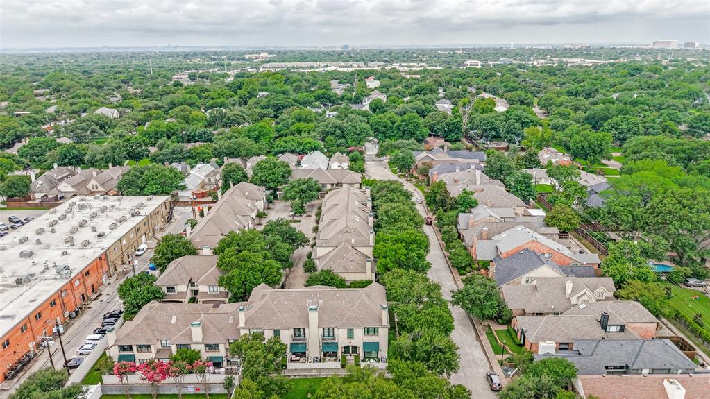 Lindenshire Condos - Residential