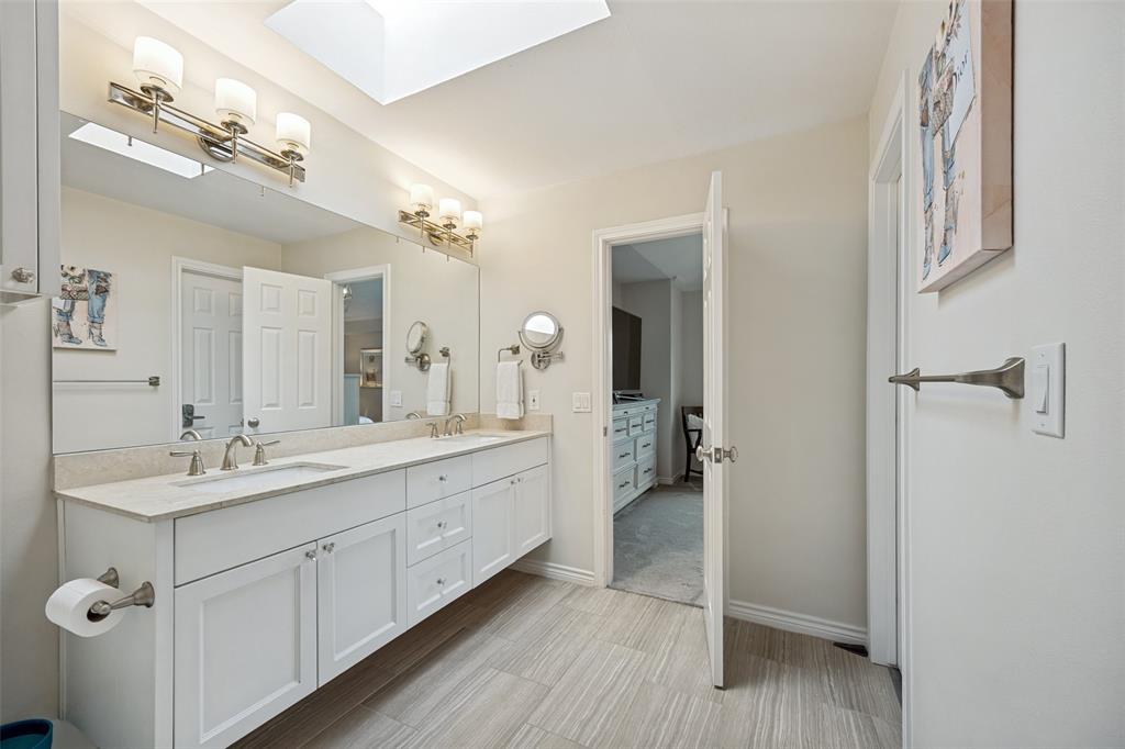 Lindenshire Condos - Residential