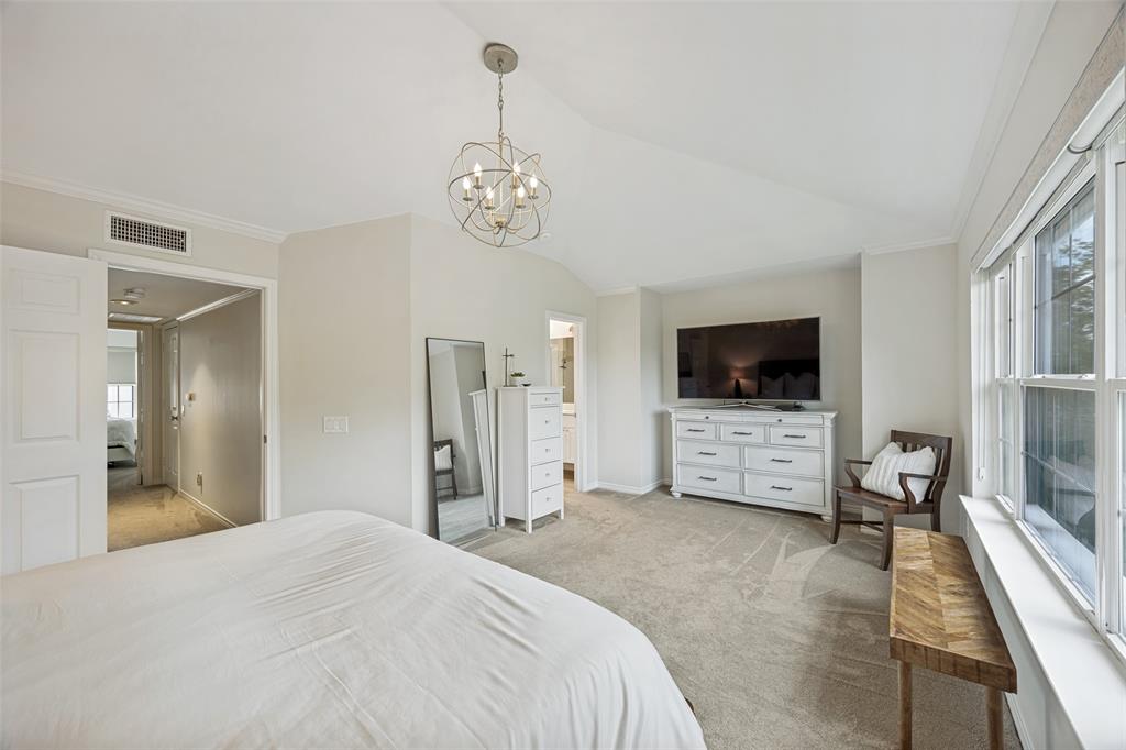 Lindenshire Condos - Residential