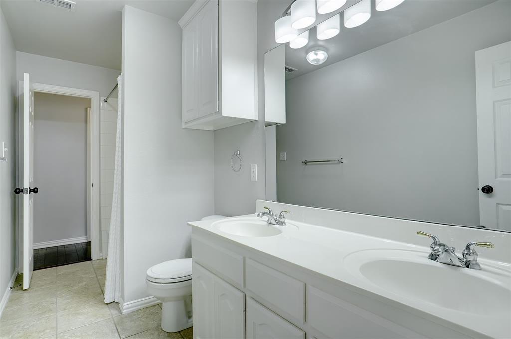 Bloomfield At Hidden Lakes - Residential Lease