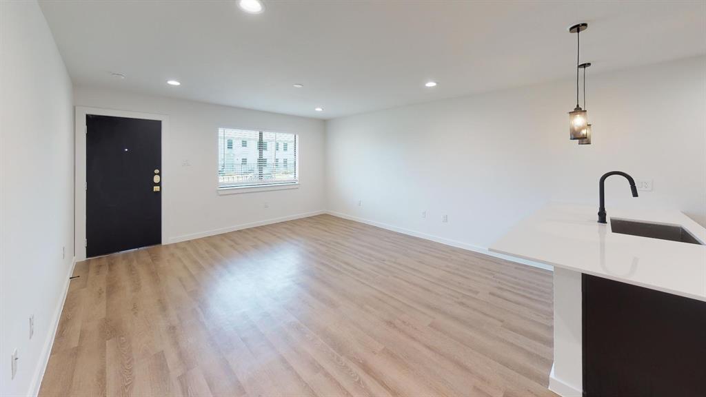 Munger Place - Residential Income