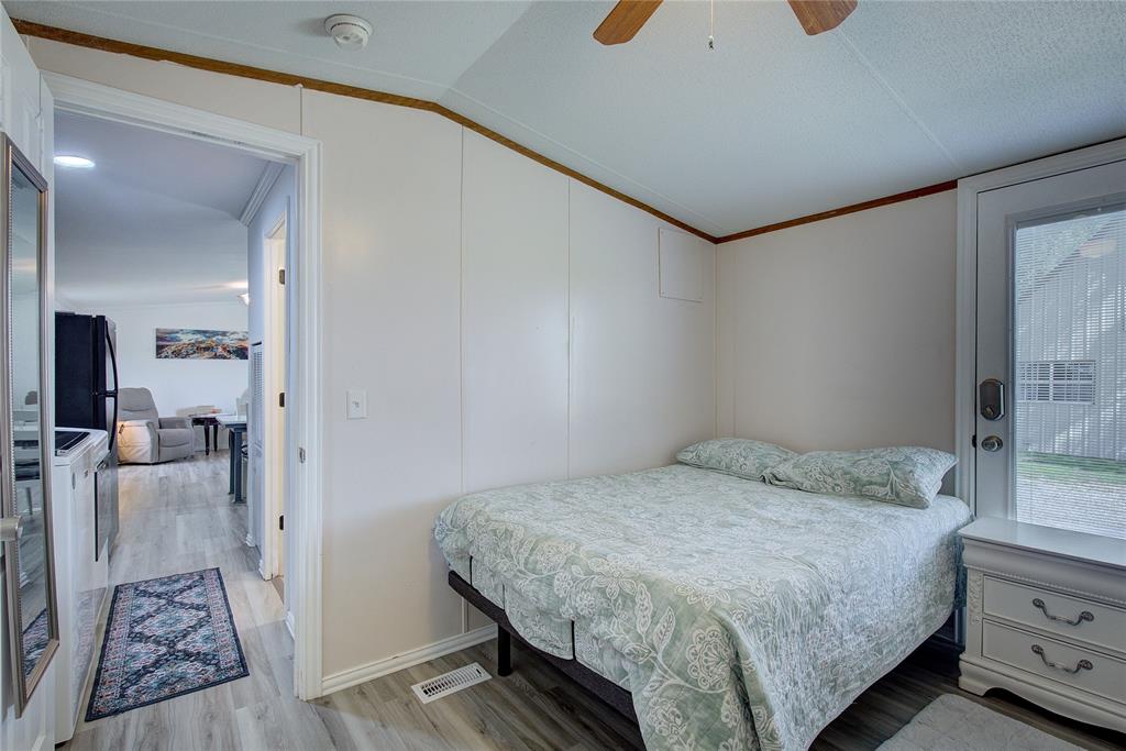 SUR: MITCHEL ELIZABETH - Residential