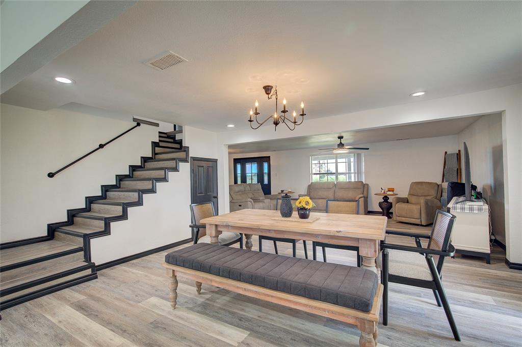 SUR: MITCHEL ELIZABETH - Residential