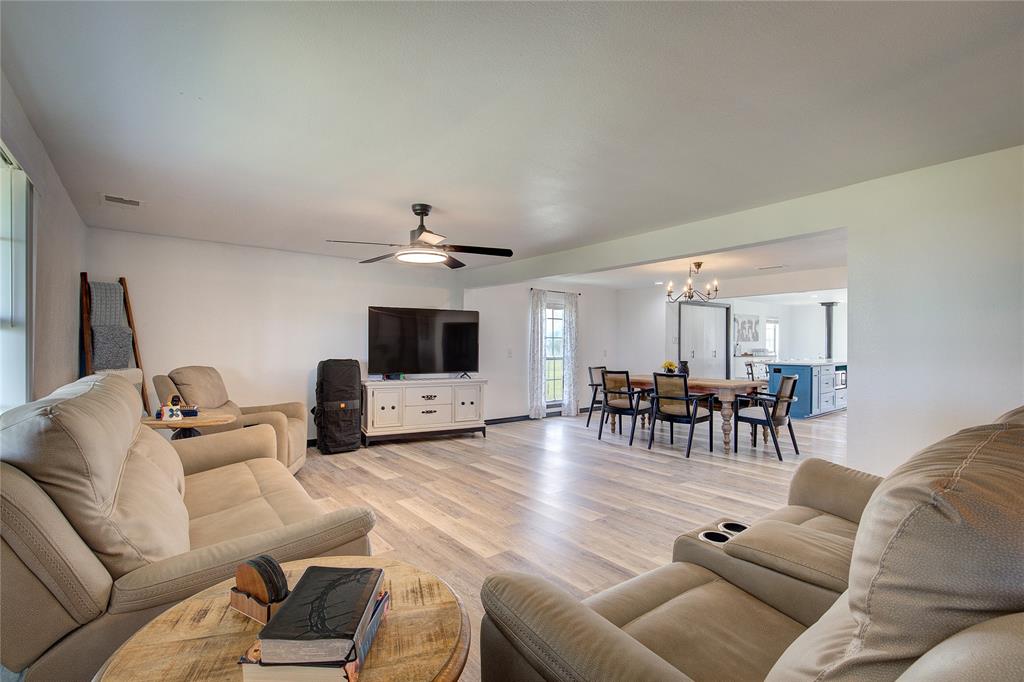 SUR: MITCHEL ELIZABETH - Residential