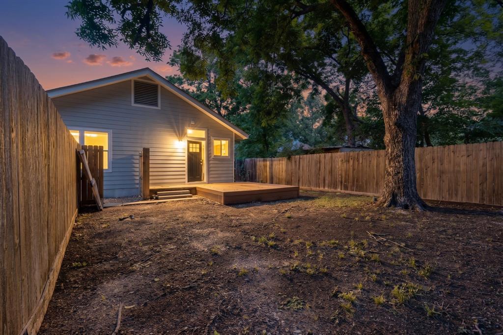 Town - Waxahachie - Residential