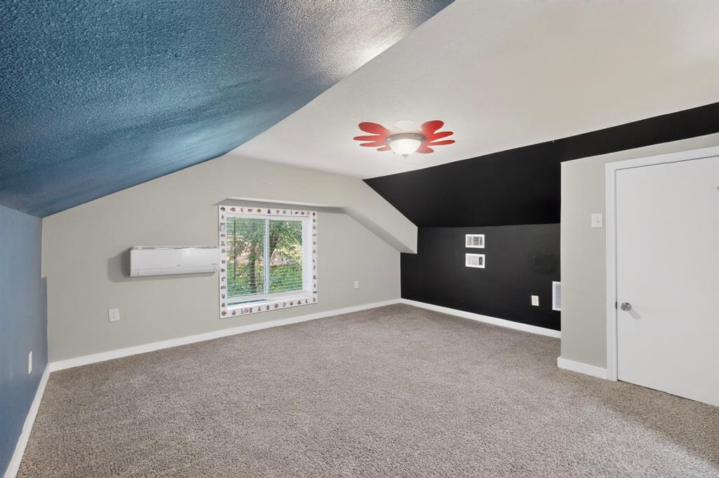 Town - Waxahachie - Residential