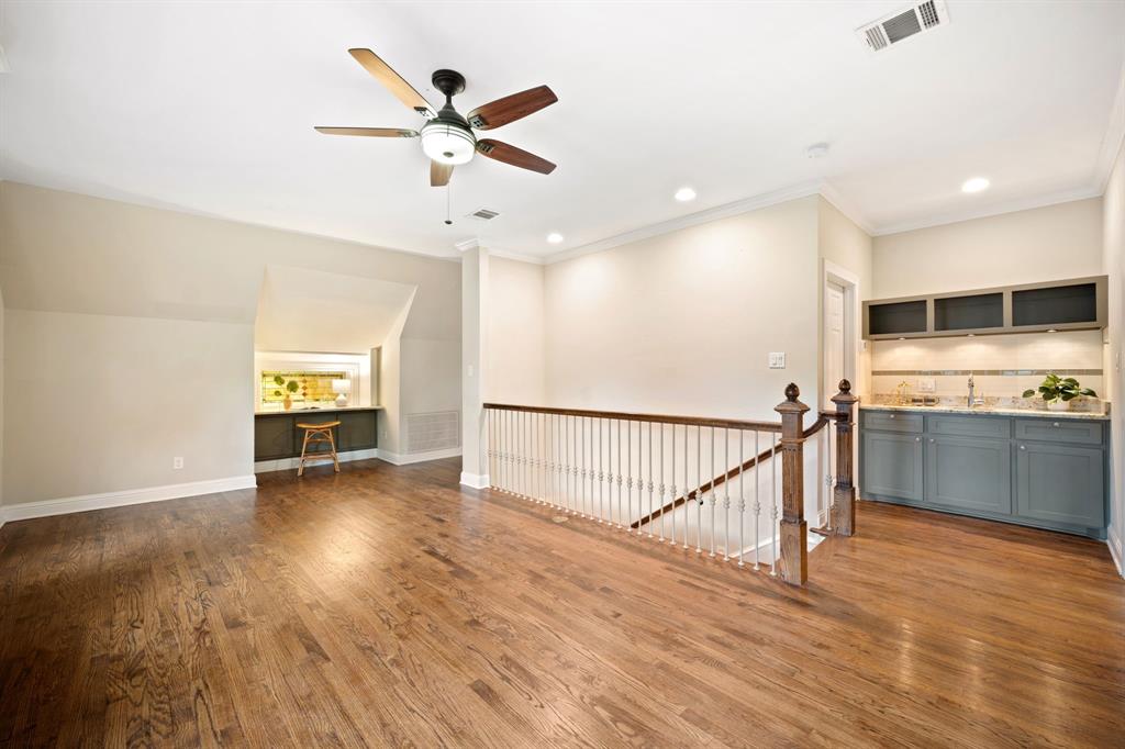 Kessler Square - Residential