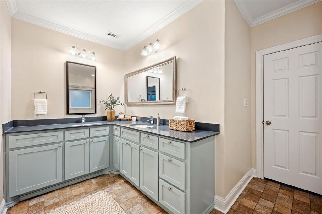 Kessler Square - Residential