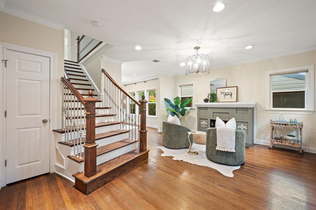 Kessler Square - Residential