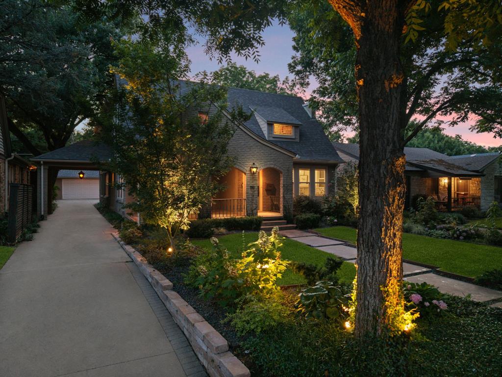 Kessler Square - Residential