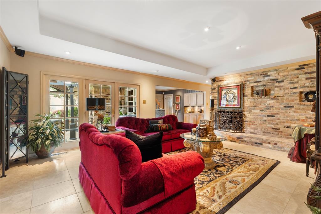 Casa Linda Forest - Residential