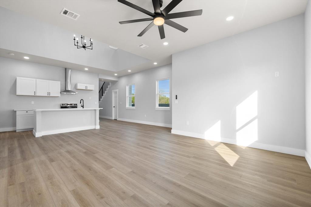 Lakeside Hills - Residential