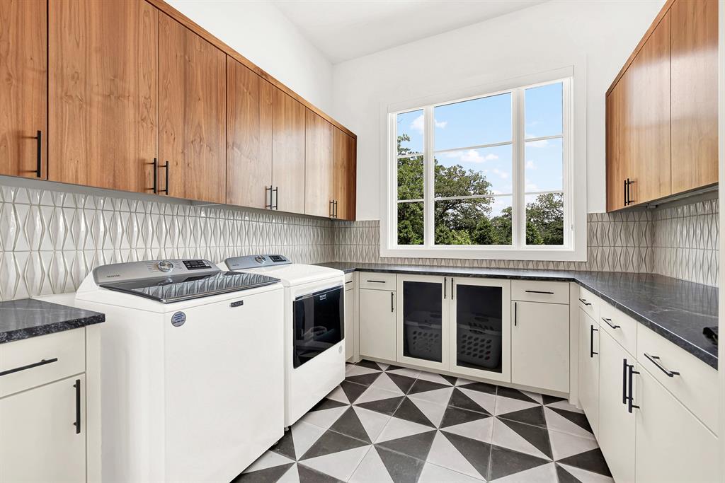 Stony Brook - Residential