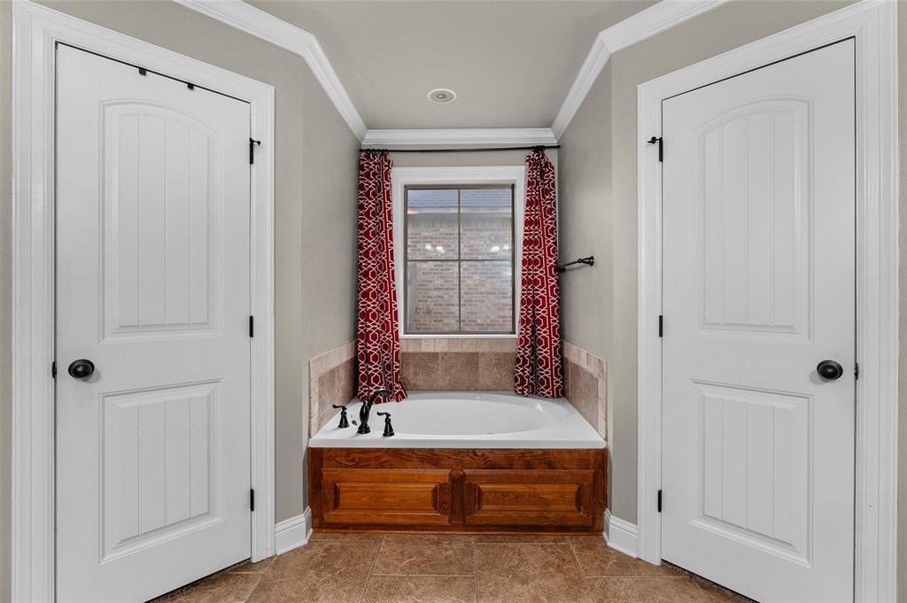 Woolworth Oaks - Residential