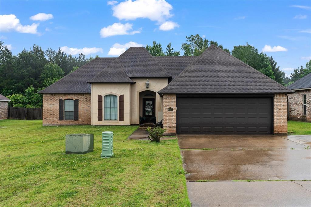 Woolworth Oaks - Residential